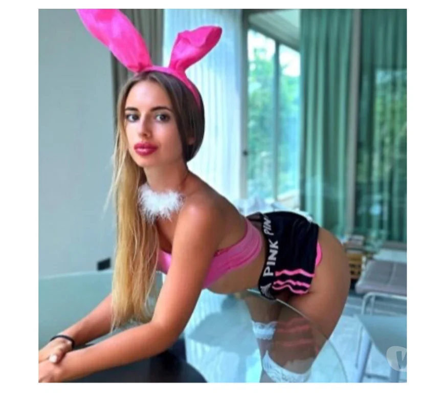 JULIA slim body party available NO DEPOSIT